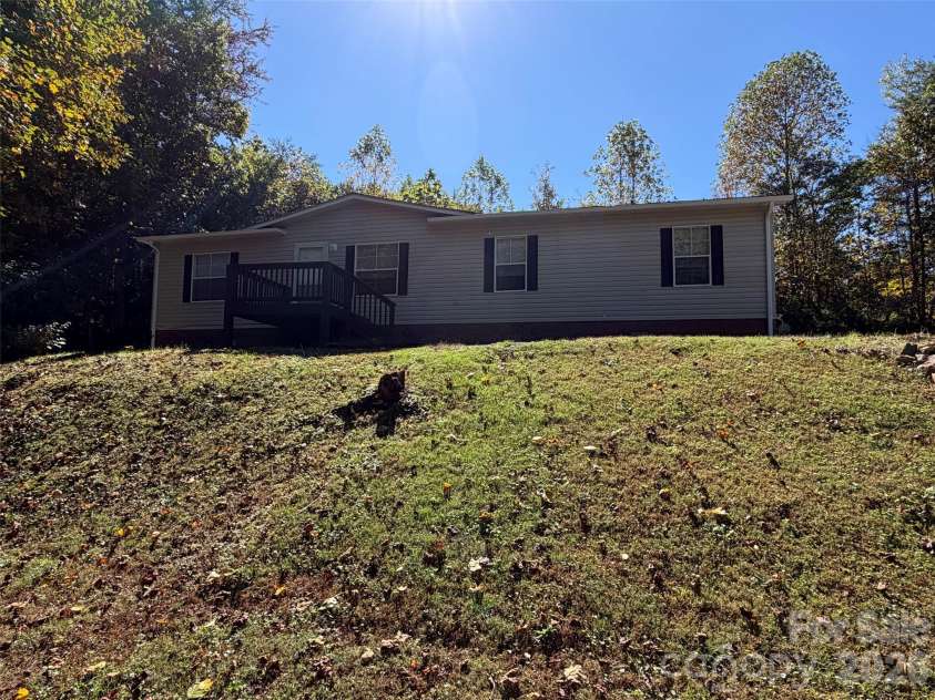 449 Randall Road, Marion, NC 28752.  MLS# CAR4434289, YatesRealty ID 56606. 