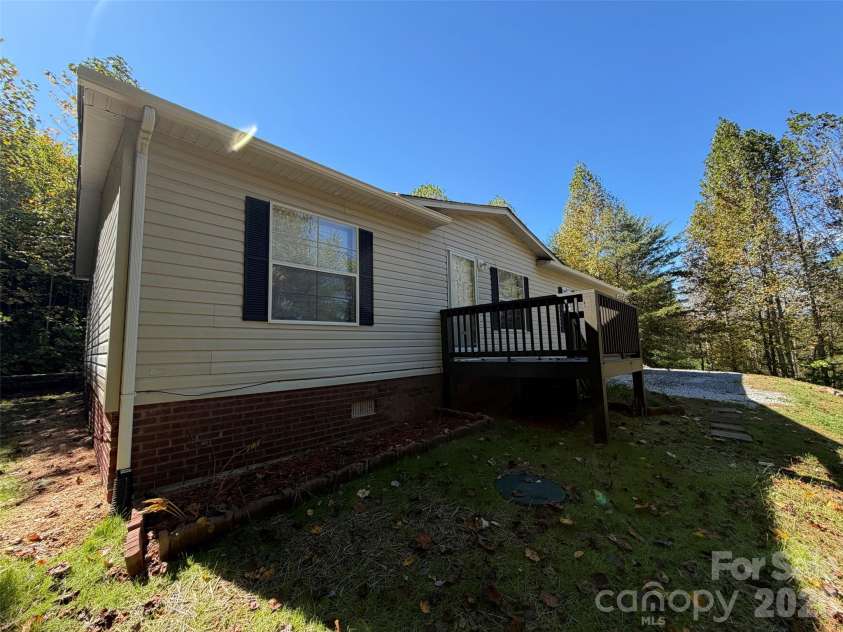 449 Randall Road, Marion, NC 28752.  MLS# CAR4434289, YatesRealty ID 56606. 