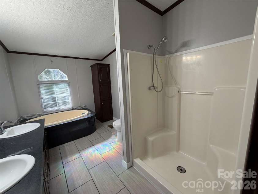 449 Randall Road, Marion, NC 28752.  MLS# CAR4434289, YatesRealty ID 56606. 