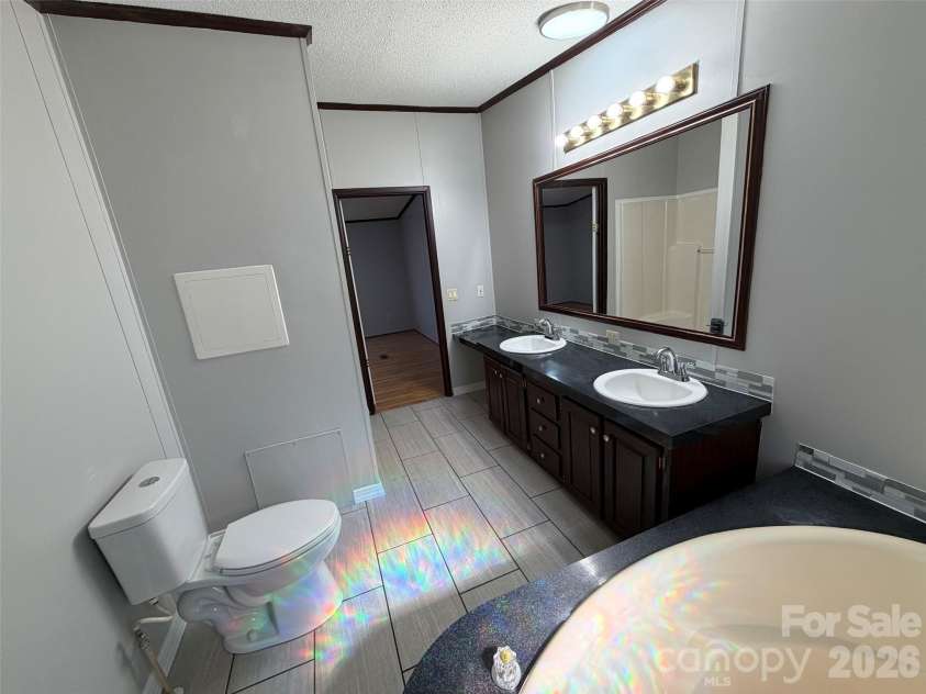 449 Randall Road, Marion, NC 28752.  MLS# CAR4434289, YatesRealty ID 56606. 