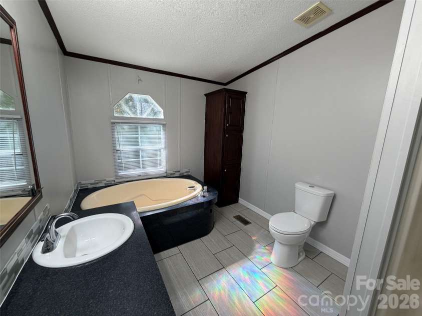 449 Randall Road, Marion, NC 28752.  MLS# CAR4434289, YatesRealty ID 56606. 
