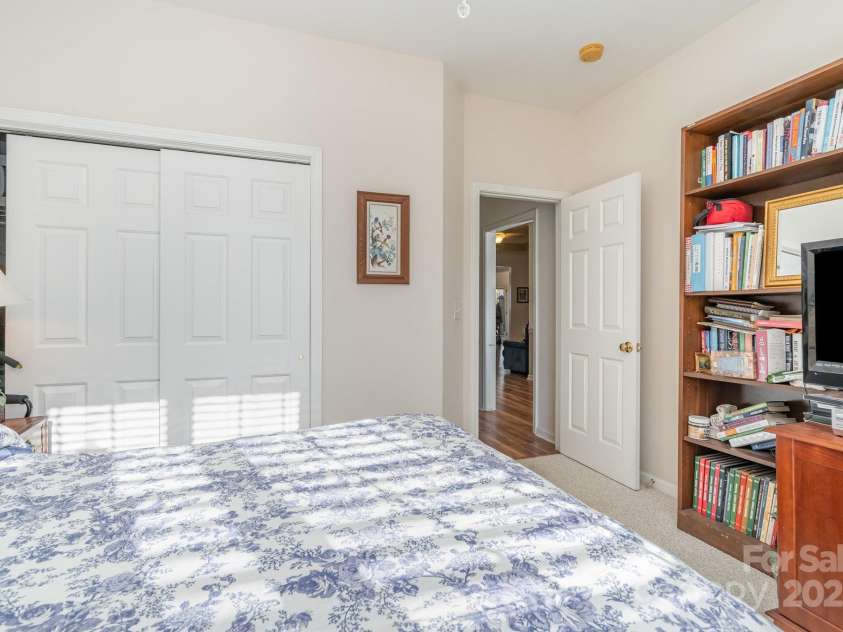 119 Ivy Creek Lane, Mooresville, NC 28115.  MLS# CAR4325305, YatesRealty ID 5661. 