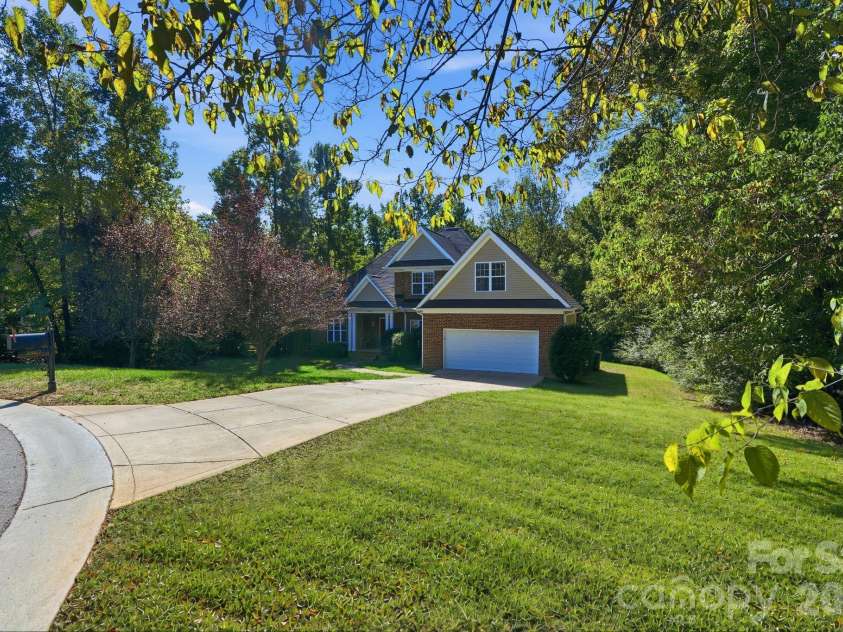 3907 Longpond Lane, Monroe, NC 28110.  MLS# CAR4433460, YatesRealty ID 56613. 