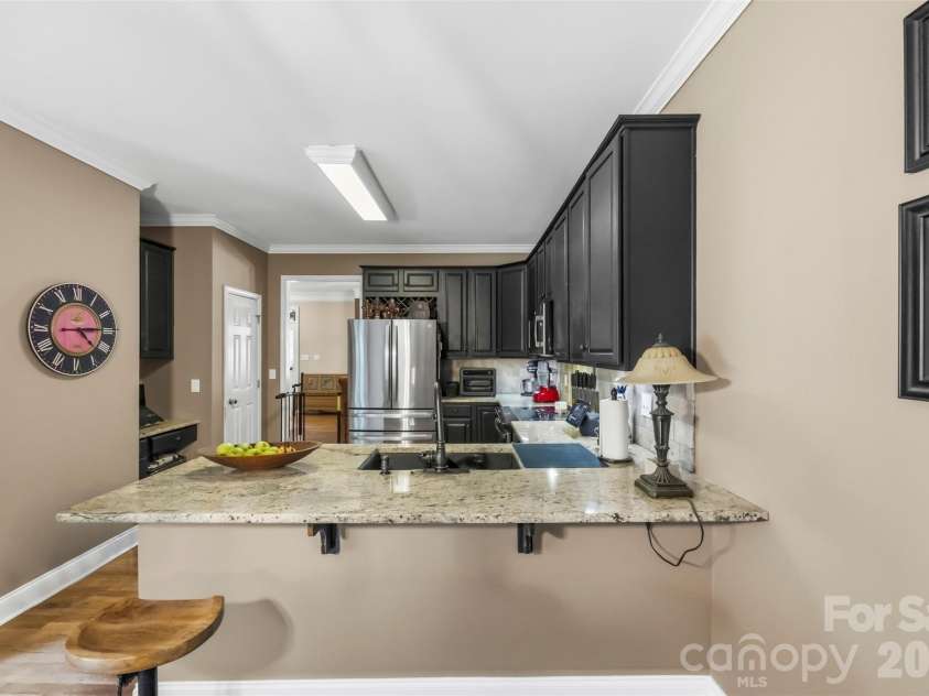 10639 Quarrier Drive, Cornelius, NC 28031.  MLS# CAR4434785, YatesRealty ID 56614. 