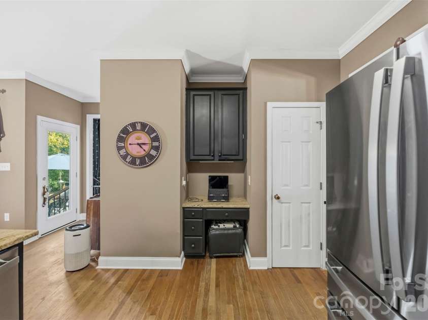 10639 Quarrier Drive, Cornelius, NC 28031.  MLS# CAR4434785, YatesRealty ID 56614. 