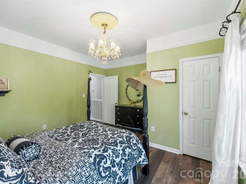 10639 Quarrier Drive, Cornelius, NC 28031.  MLS# CAR4434785, YatesRealty ID 56614. 
