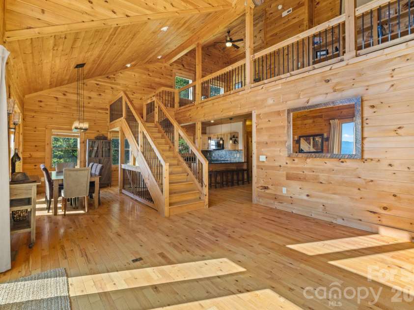 1120 Grizzly Ridge, Bryson City, NC 28713.  MLS# CAR4434317, YatesRealty ID 56616. 