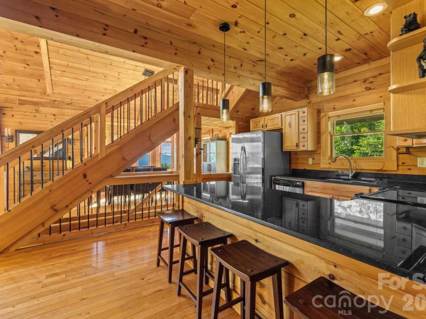 1120 Grizzly Ridge, Bryson City, NC 28713.  MLS# CAR4434317, YatesRealty ID 56616. 