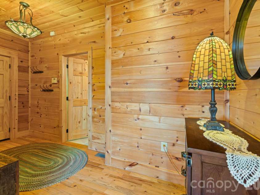 1120 Grizzly Ridge, Bryson City, NC 28713.  MLS# CAR4434317, YatesRealty ID 56616. 