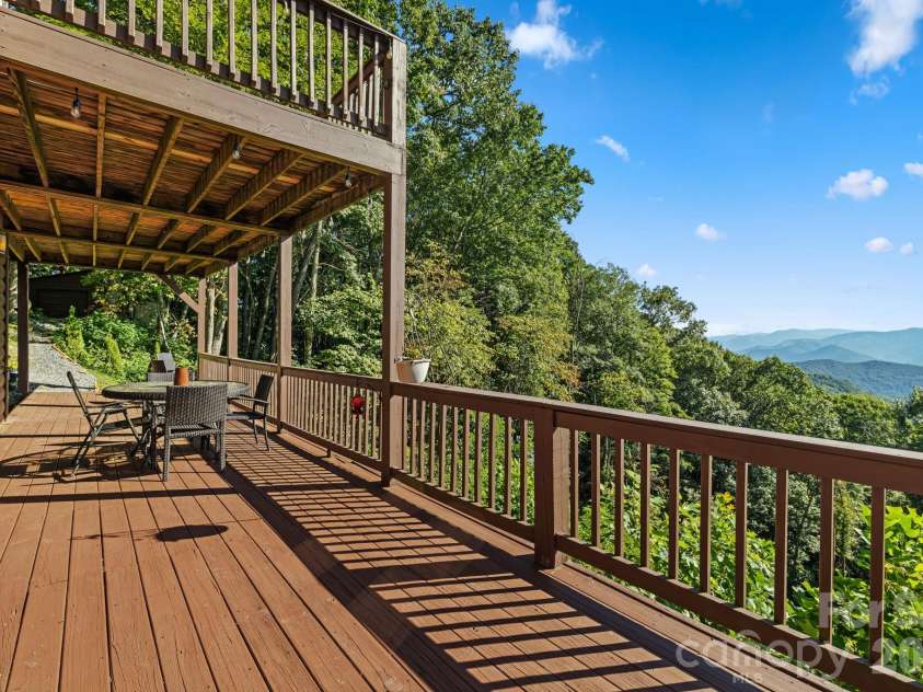 1120 Grizzly Ridge, Bryson City, NC 28713.  MLS# CAR4434317, YatesRealty ID 56616. 