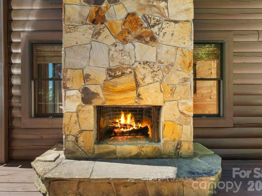 1120 Grizzly Ridge, Bryson City, NC 28713.  MLS# CAR4434317, YatesRealty ID 56616. 
