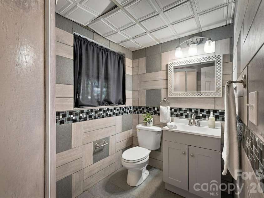 108 Inglewood Drive, Morganton, NC 28655.  MLS# CAR4434450, YatesRealty ID 56618. Basement Bathroom