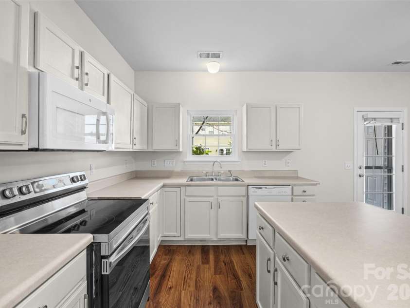 849 Dillard Road, Rock Hill, SC 29730.  MLS# CAR4434689, YatesRealty ID 56619. Kitchen