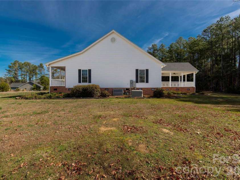 3034 Mulberry Lane, Lancaster, SC 29720.  MLS# CAR4356450, YatesRealty ID 5662. 