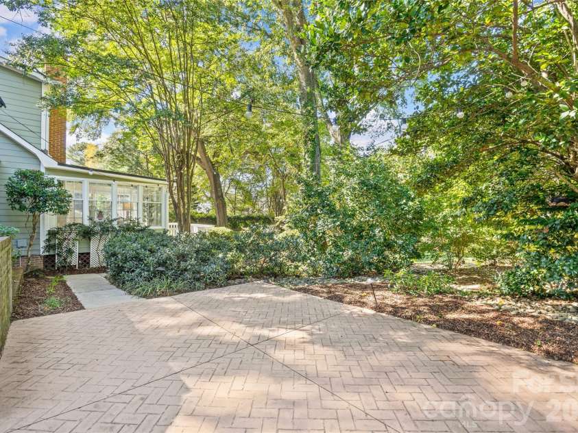 5132 Camilla Drive, Charlotte, NC 28226.  MLS# CAR4432368, YatesRealty ID 56620. Backyard Patio Perfect for Entertaining