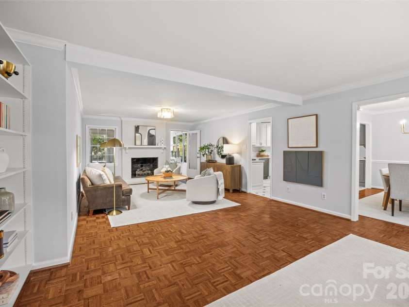 5132 Camilla Drive, Charlotte, NC 28226.  MLS# CAR4432368, YatesRealty ID 56620. Open Concept Living Area
