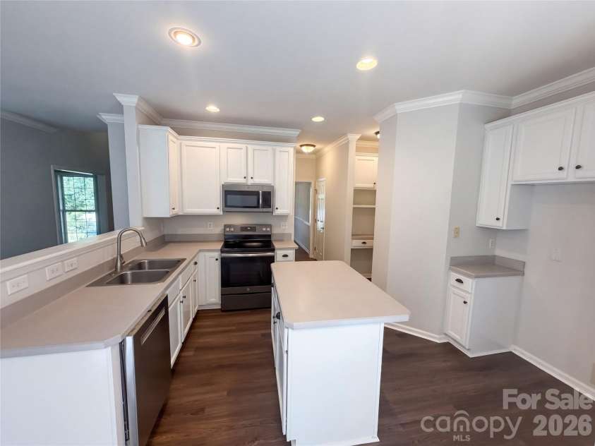 8303 Poplar Grove Circle, Waxhaw, NC 28173.  MLS# CAR4434825, YatesRealty ID 56621. 