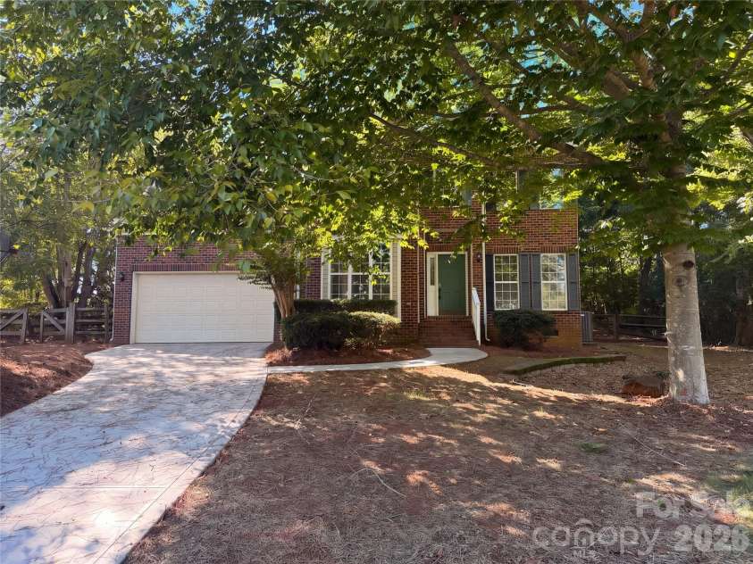 8303 Poplar Grove Circle, Waxhaw, NC 28173.  MLS# CAR4434825, YatesRealty ID 56621. 