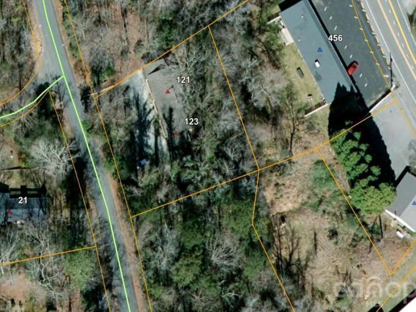121 Carolina Drive, Tryon, NC 28782.  MLS# CAR4434828, YatesRealty ID 56622. Aerial View
