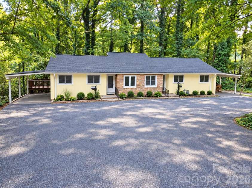 121 Carolina Drive, Tryon, NC 28782.  MLS# CAR4434828, YatesRealty ID 56622. Primary
