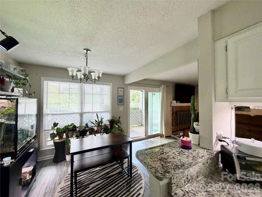 5867 Harris Grove Lane, Charlotte, NC 28212.  MLS# CAR4434823, YatesRealty ID 56625. 