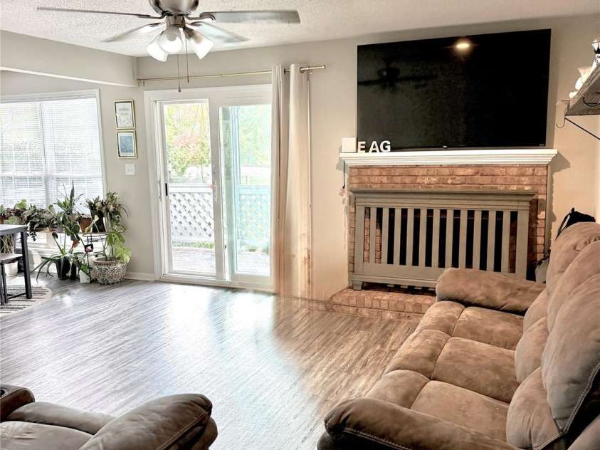 5867 Harris Grove Lane, Charlotte, NC 28212.  MLS# CAR4434823, YatesRealty ID 56625. 