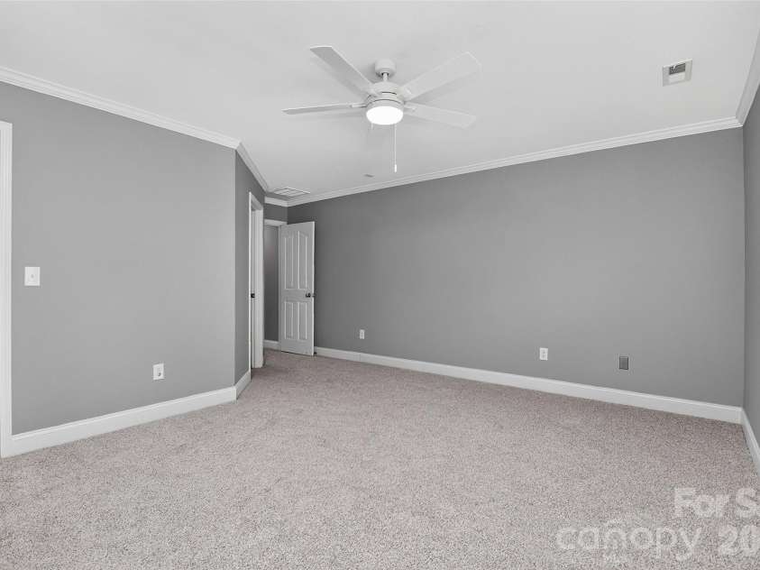 19419 Beaufain Street, Cornelius, NC 28031.  MLS# CAR4419765, YatesRealty ID 56626. 