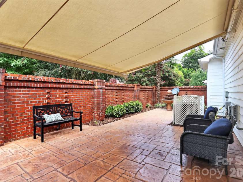19419 Beaufain Street, Cornelius, NC 28031.  MLS# CAR4419765, YatesRealty ID 56626. 