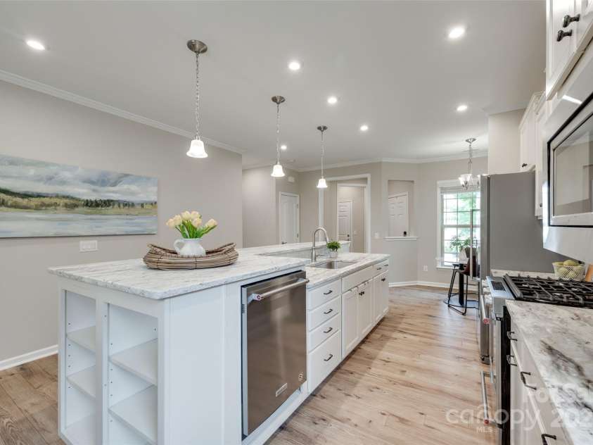 4521 Middlebury Lane, Fort Mill, SC 29715.  MLS# CAR4228992, YatesRealty ID 5663. 