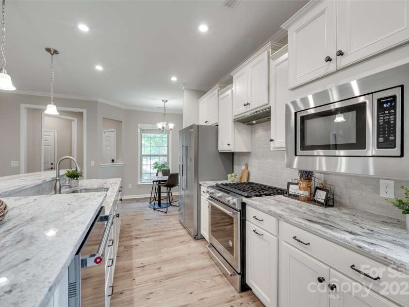 4521 Middlebury Lane, Fort Mill, SC 29715.  MLS# CAR4228992, YatesRealty ID 5663. 