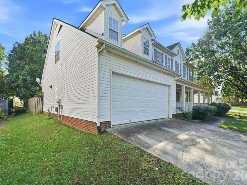 10212 Billingham Drive, Charlotte, NC 28269.  MLS# CAR4434852, YatesRealty ID 56630. 