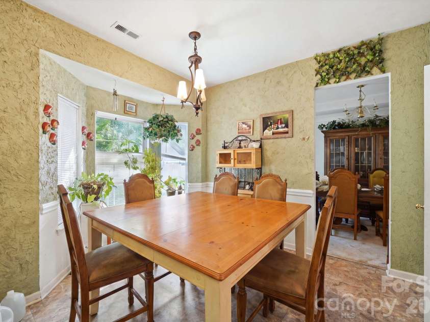 10212 Billingham Drive, Charlotte, NC 28269.  MLS# CAR4434852, YatesRealty ID 56630. 