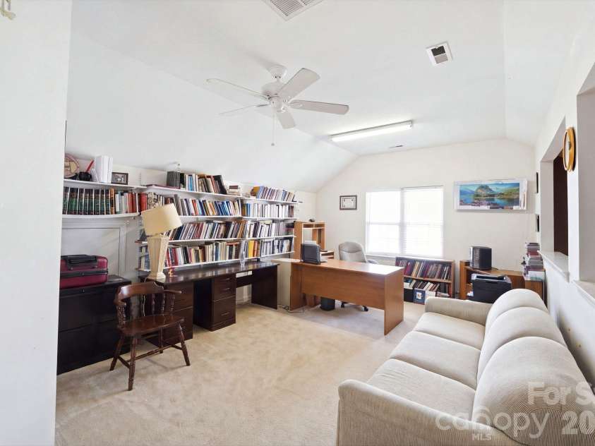 10212 Billingham Drive, Charlotte, NC 28269.  MLS# CAR4434852, YatesRealty ID 56630. 