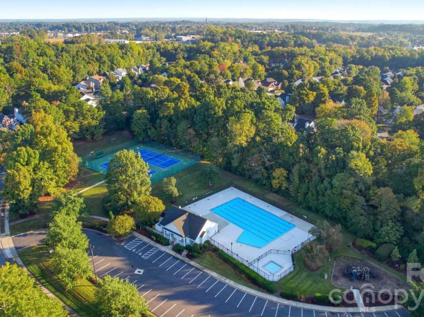 10212 Billingham Drive, Charlotte, NC 28269.  MLS# CAR4434852, YatesRealty ID 56630. 