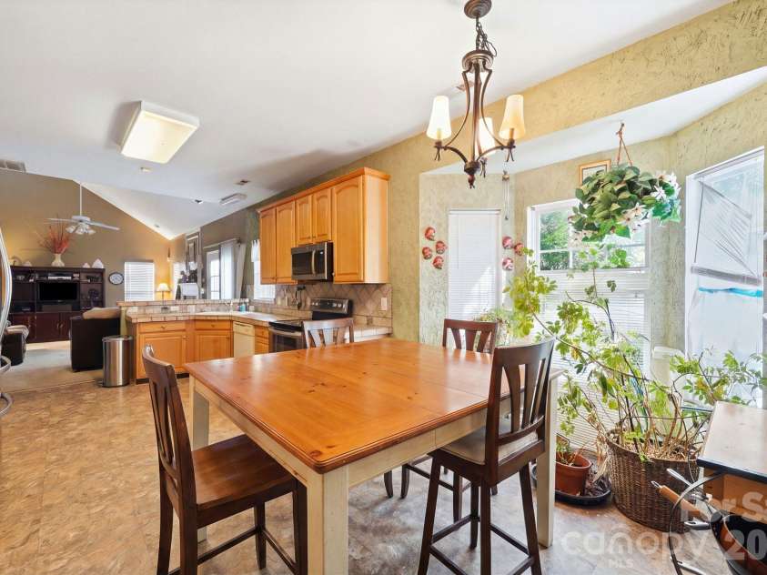 10212 Billingham Drive, Charlotte, NC 28269.  MLS# CAR4434852, YatesRealty ID 56630. 