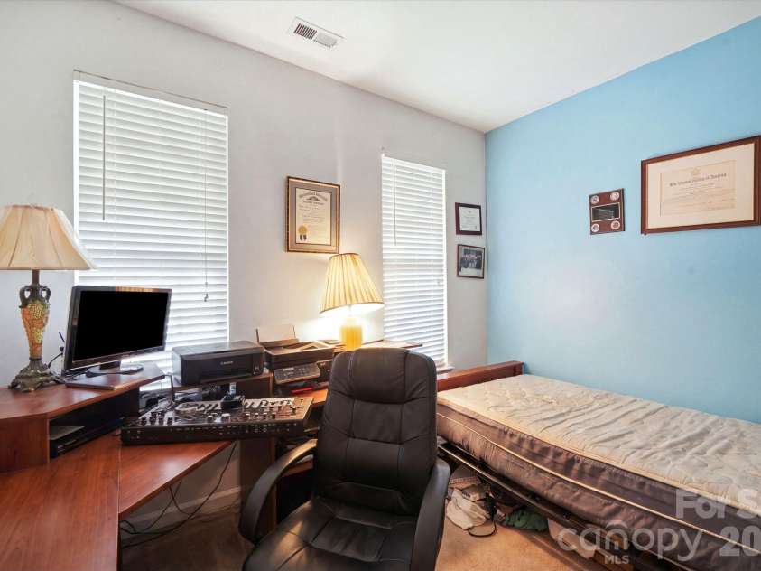 10212 Billingham Drive, Charlotte, NC 28269.  MLS# CAR4434852, YatesRealty ID 56630. 