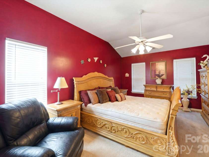 10212 Billingham Drive, Charlotte, NC 28269.  MLS# CAR4434852, YatesRealty ID 56630. 