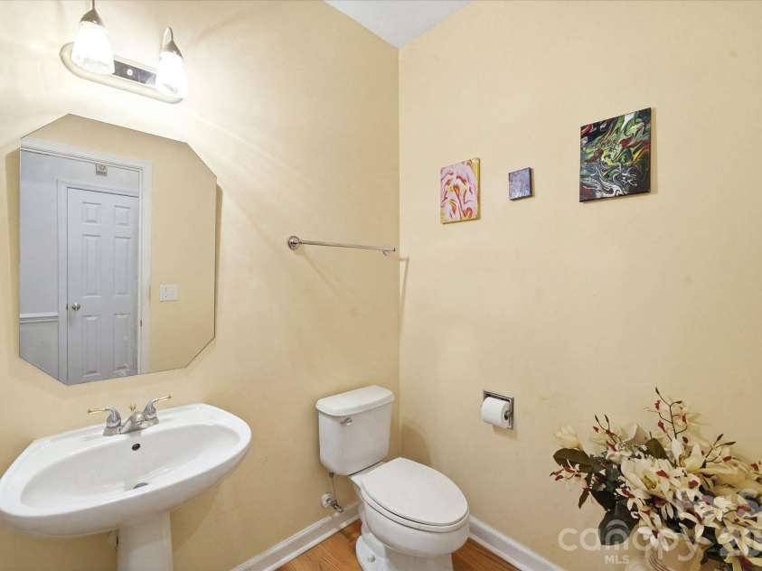 10212 Billingham Drive, Charlotte, NC 28269.  MLS# CAR4434852, YatesRealty ID 56630. 