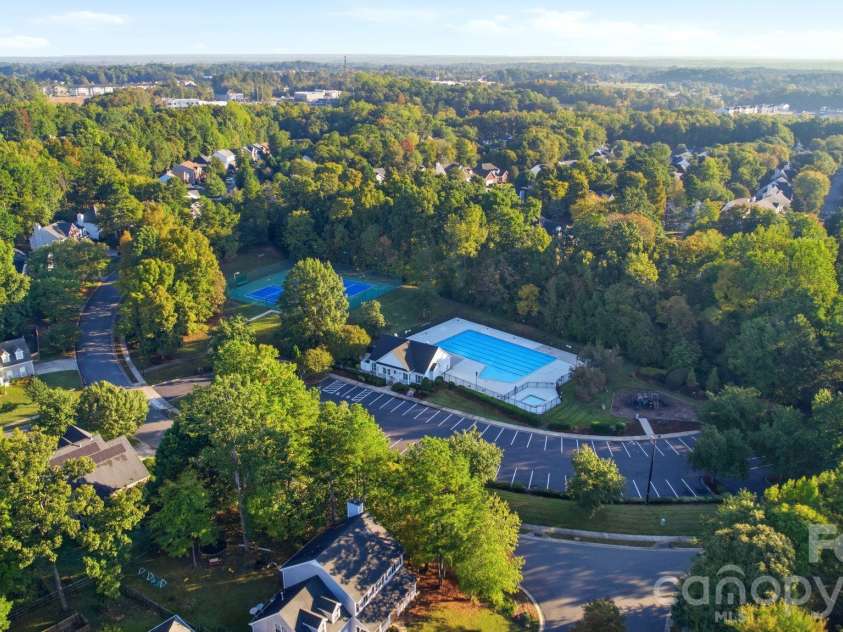 10212 Billingham Drive, Charlotte, NC 28269.  MLS# CAR4434852, YatesRealty ID 56630. 