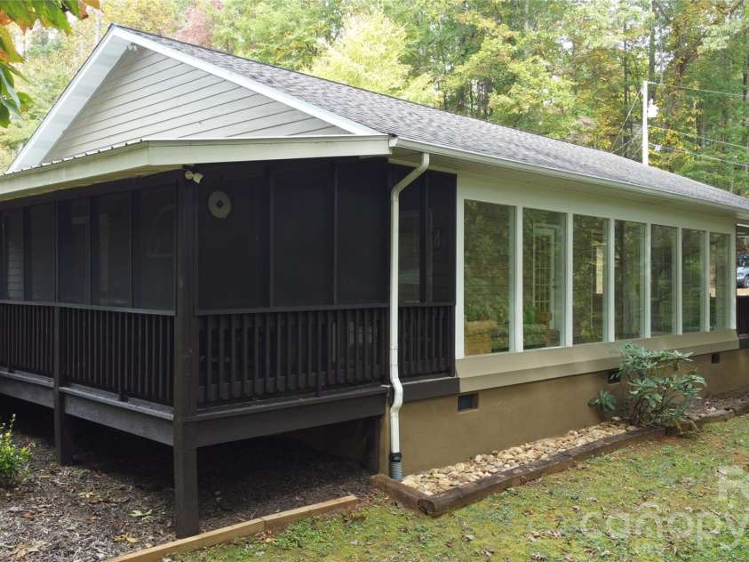 177 Natural Trail, Sylva, NC 28779.  MLS# CAR4434524, YatesRealty ID 56632. Front of house
