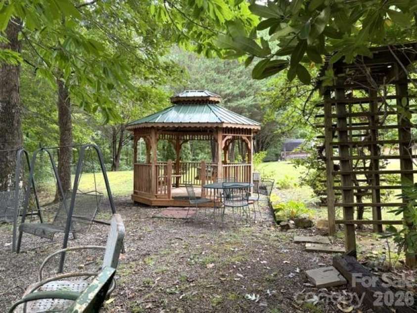 177 Natural Trail, Sylva, NC 28779.  MLS# CAR4434524, YatesRealty ID 56632. Gazabo