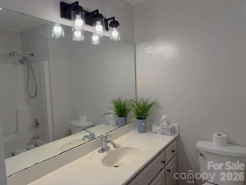 177 Natural Trail, Sylva, NC 28779.  MLS# CAR4434524, YatesRealty ID 56632. Hall bath