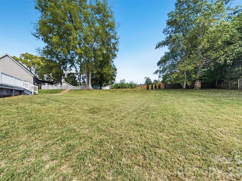 192 Olympia Drive, Mooresville, NC 28117.  MLS# CAR4434857, YatesRealty ID 56634. 