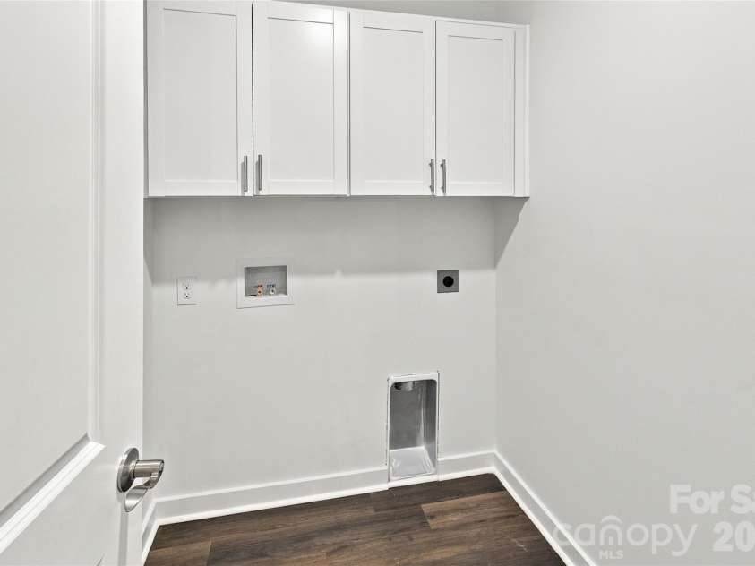 391 Brief Avenue, Concord, NC 28025.  MLS# CAR4434848, YatesRealty ID 56635. Laundry Room