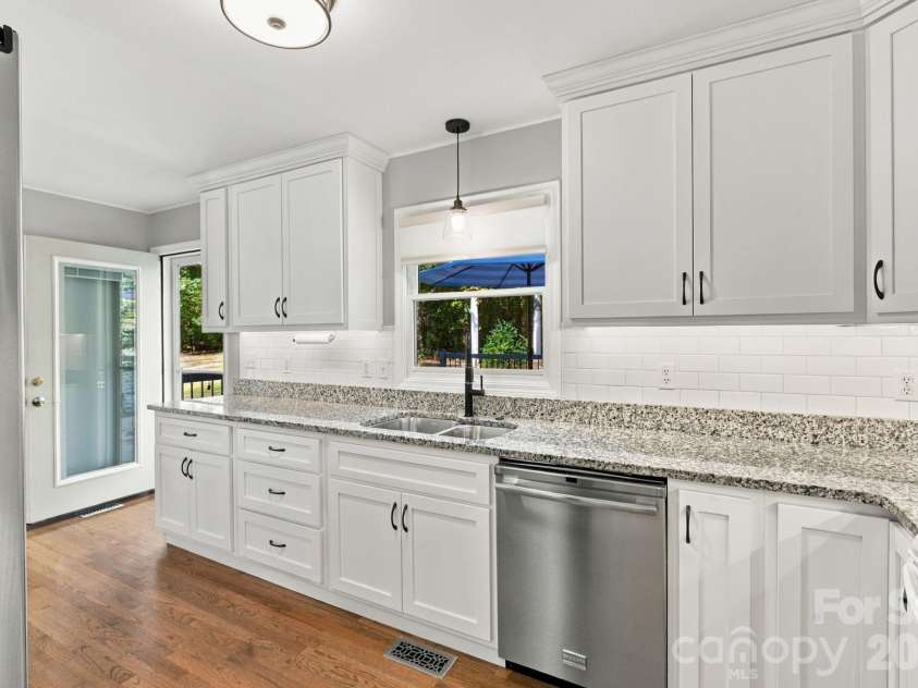 1270 Berra Place, Hickory, NC 28602.  MLS# CAR4433437, YatesRealty ID 56636. Kitchen alternate view