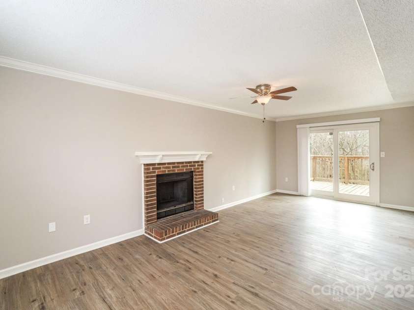 8137 Sheringham Way, Charlotte, NC 28227.  MLS# CAR4220926, YatesRealty ID 5664. 