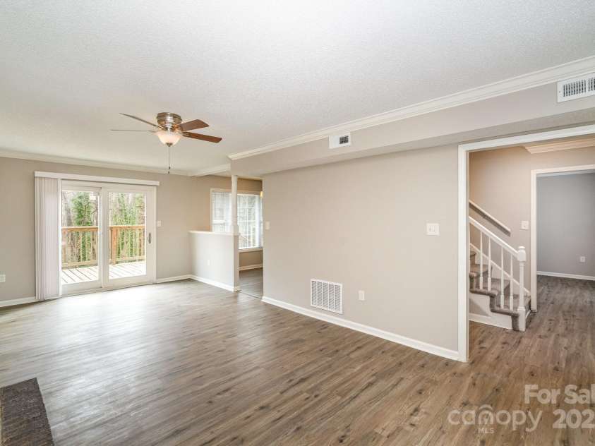 8137 Sheringham Way, Charlotte, NC 28227.  MLS# CAR4220926, YatesRealty ID 5664. 