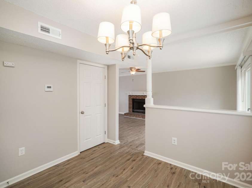8137 Sheringham Way, Charlotte, NC 28227.  MLS# CAR4220926, YatesRealty ID 5664. 