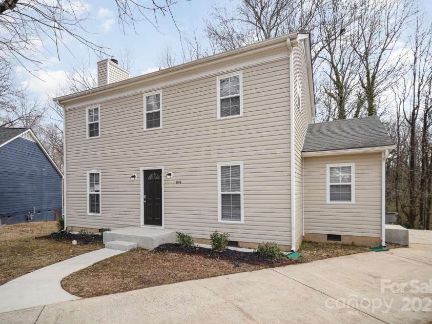 8137 Sheringham Way, Charlotte, NC 28227.  MLS# CAR4220926, YatesRealty ID 5664. 