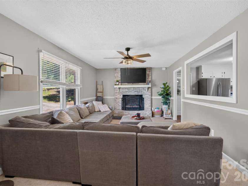 120 Regal Circle, Mooresville, NC 28117.  MLS# CAR4428050, YatesRealty ID 56640. 